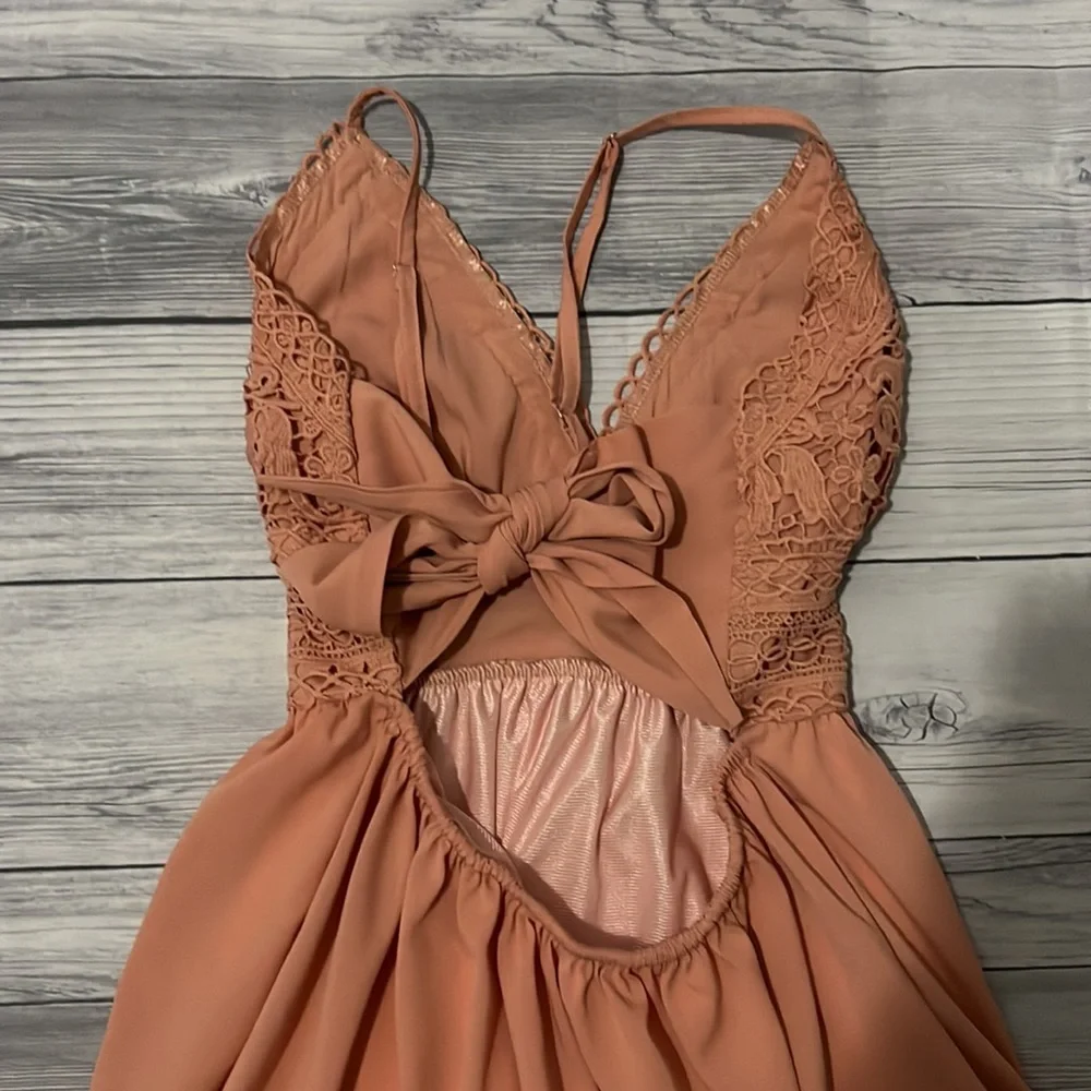 Pink open back summer dress - Picture 3 of 3